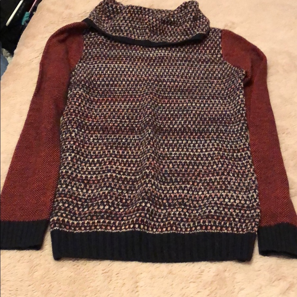 Women’s size M loose neck turtleneck, worn once